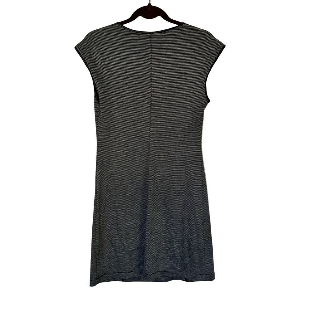 Mad Studio Above Kneww Knit Dree. Bland and Gray Size Medium - Picture 2 of 5